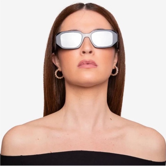 Prada mirrored sunglasses - Picture 3 of 17